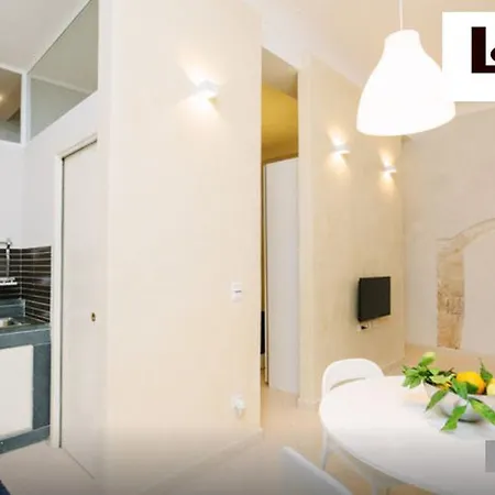 1743 Loft Apartment *