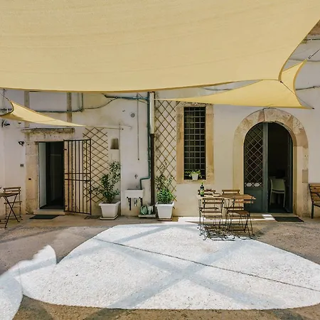 1743 Loft Apartment *